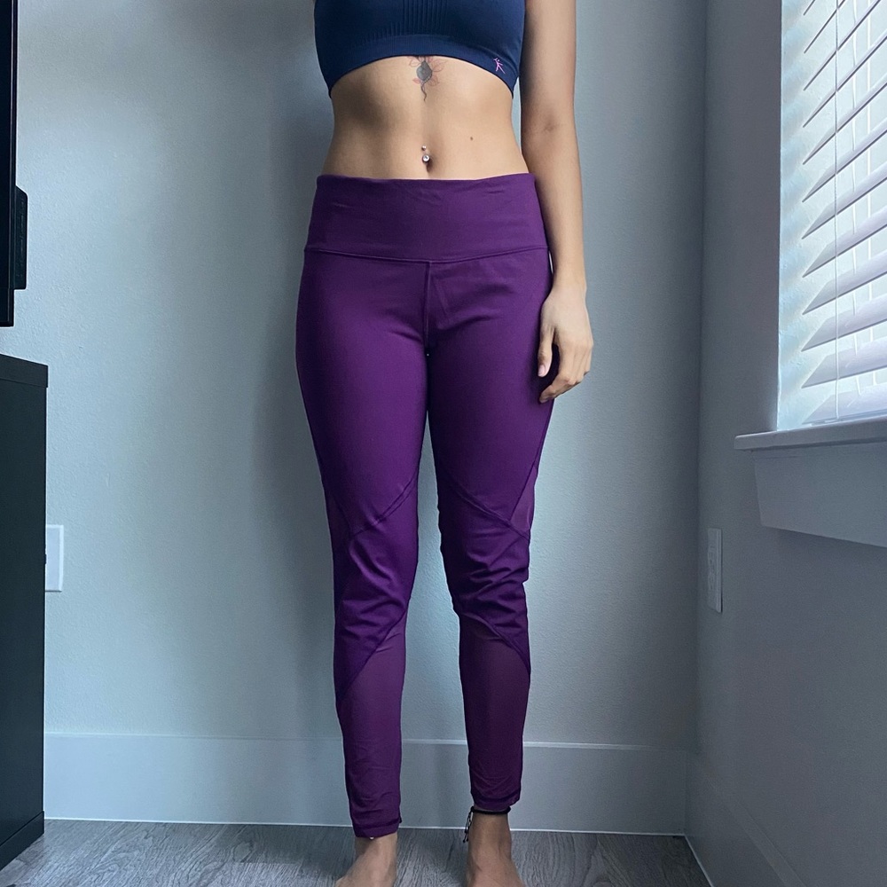 Victoria Secret KNOCKOUT Workout Leggings